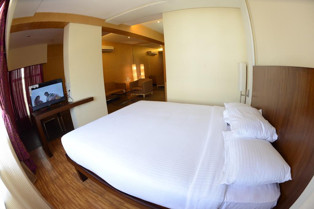 Hotel Ayush International Mangalore Quarto foto